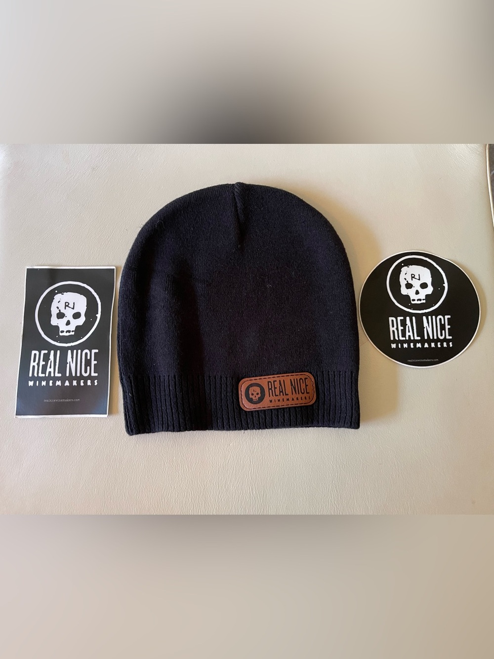 Real Nice Vineyards  Knit Beanie for Men with two stickers NWT